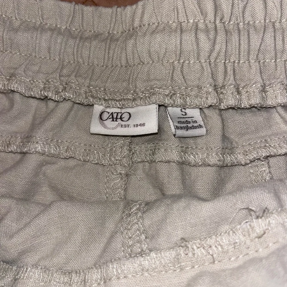 Cato Women's Light Gray Cargo Shorts - Picture 3 of 5